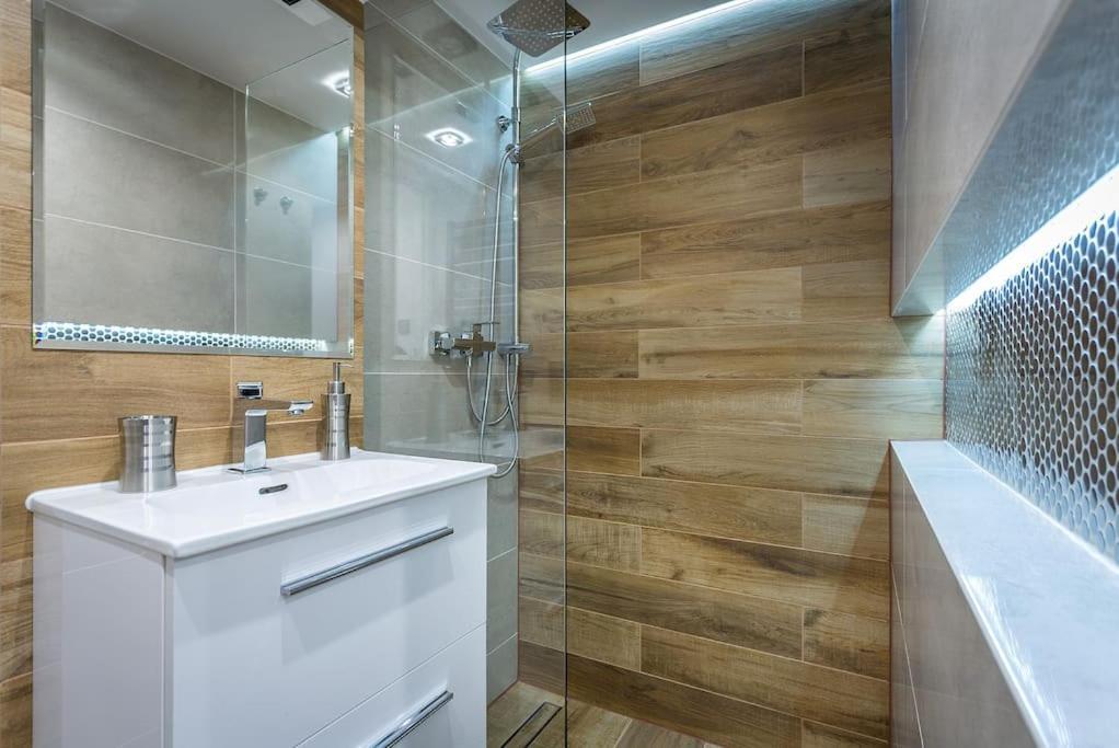 Cozy Stay Apartment - Kazimierz Cracóvia Exterior foto